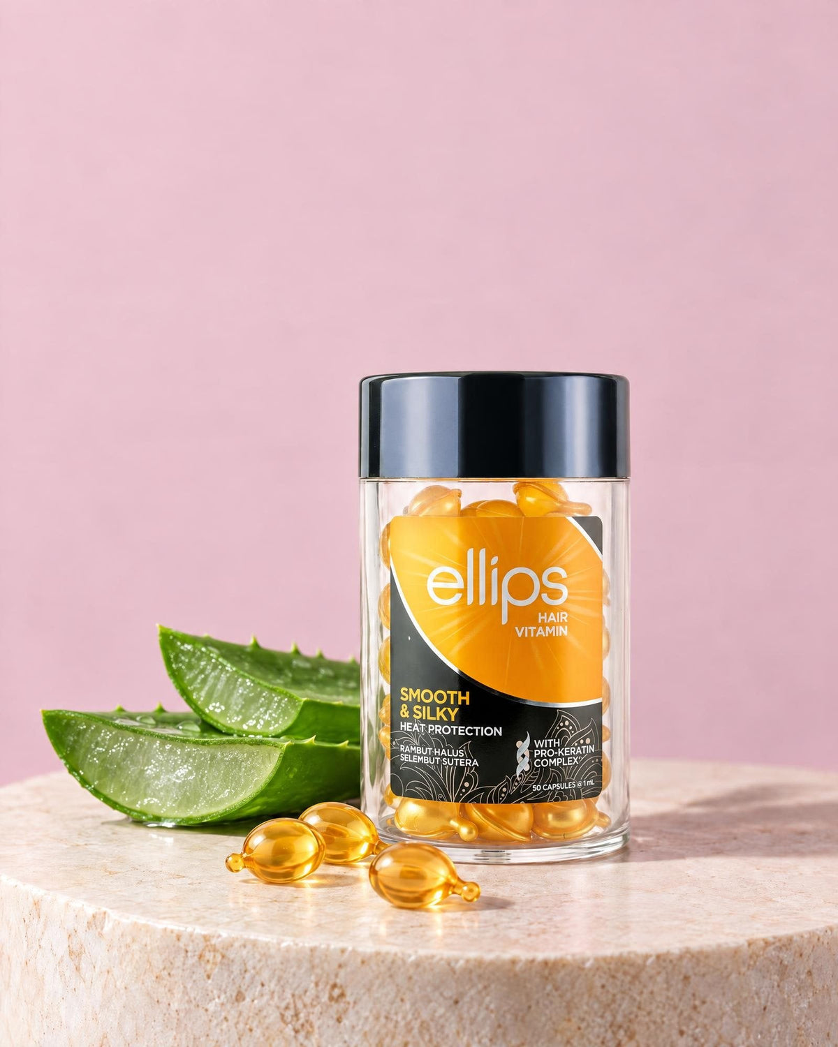 En burk Ellips Smooth & Silky med de viktigaste ingredienserna